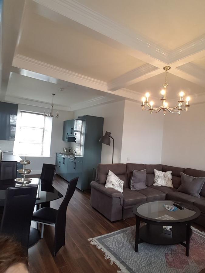 Cill Aodain Court Hotel Килтама Экстерьер фото